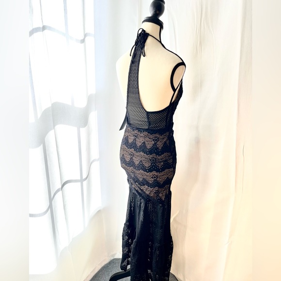 Nightcap Dress Belle Nuit Halter Gown, Black, Size M, NWT - Picture 7 of 16